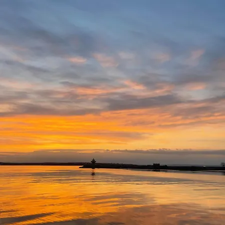 Amarena Santa Marina, * Szozopol